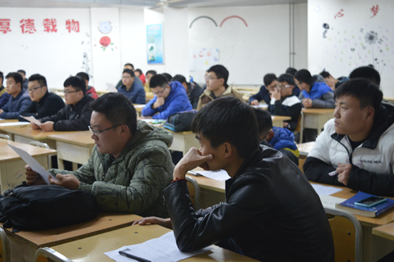 魏橋鋁電最新招聘信息，開啟鋁電職業(yè)之旅，學(xué)習(xí)與成長(zhǎng)并行之路。