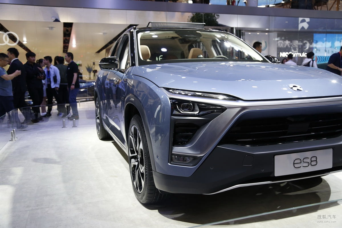 蔚來(lái)汽車(chē)es8價(jià)格及圖片,蔚來(lái)汽車(chē)ES8，駕馭未來(lái)的夢(mèng)想之車(chē)，價(jià)格與變化帶來(lái)的自信與成就感