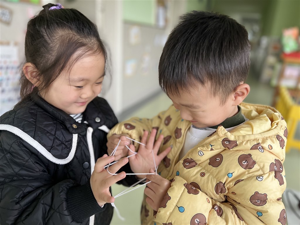 “幼兒趣味手指游戲”,幼兒趣味手指游戲，讓孩子在游戲中快樂成長