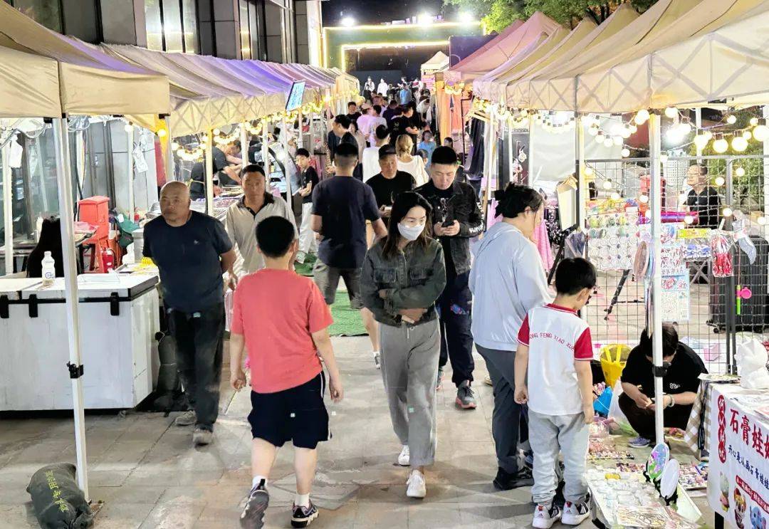順義夜市新資訊，高科技導(dǎo)航點(diǎn)亮夜生活