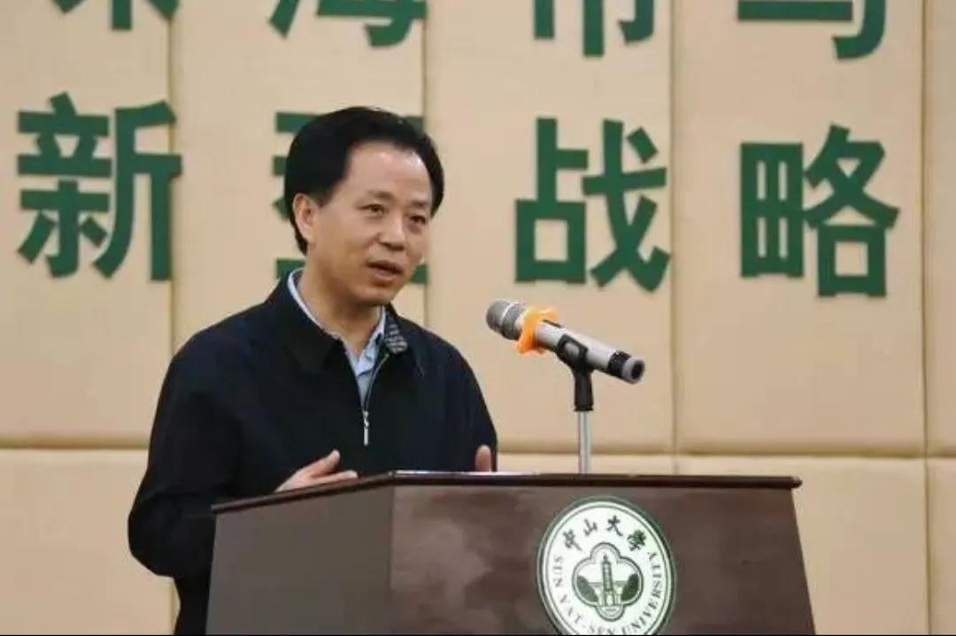 珠海書記李嘉的最新動態(tài)，勵志之光照亮珠海，成就與自信背后的變化故事
